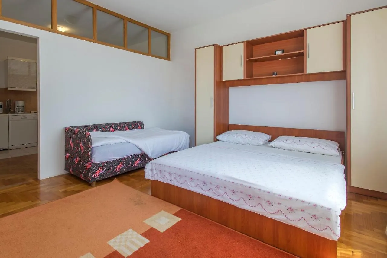 Apartment Sandra